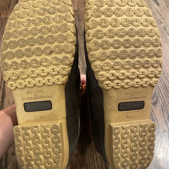 Women's Bean Boots, 8" Gore-Tex/Thinsulate Size 10 - Picture 6 of 10